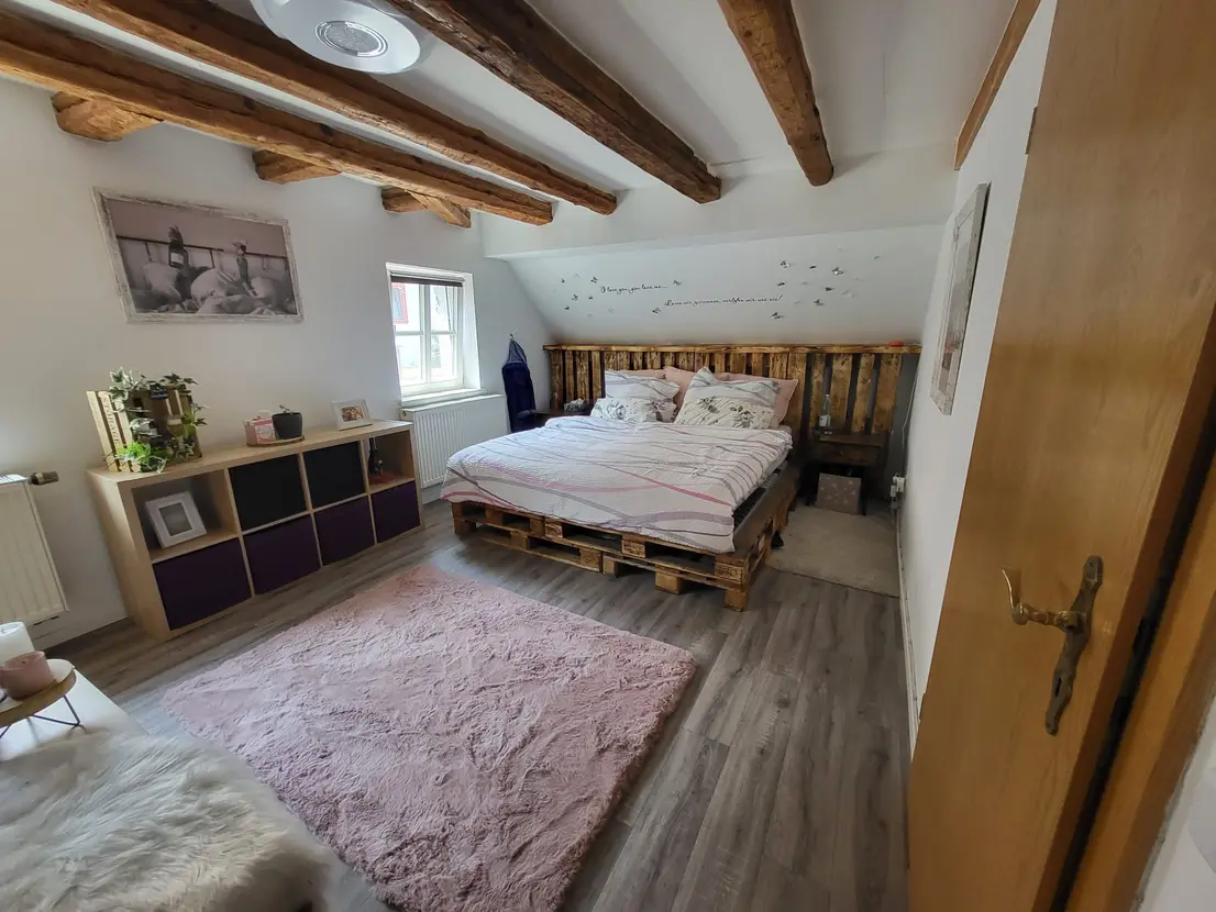 Maison spacieuse avec cour ensoleillée à Nancy