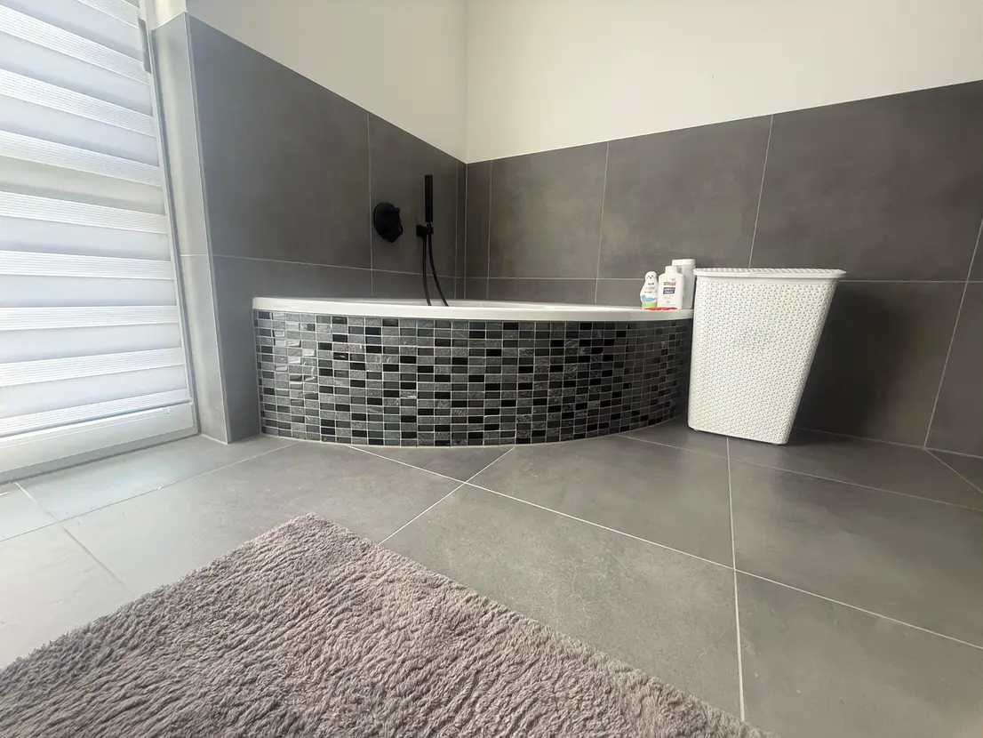 Maison individuelle modernisée à Grenoble