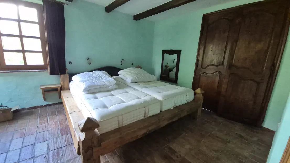 Maison jumelée avec grand jardin à Nîmes